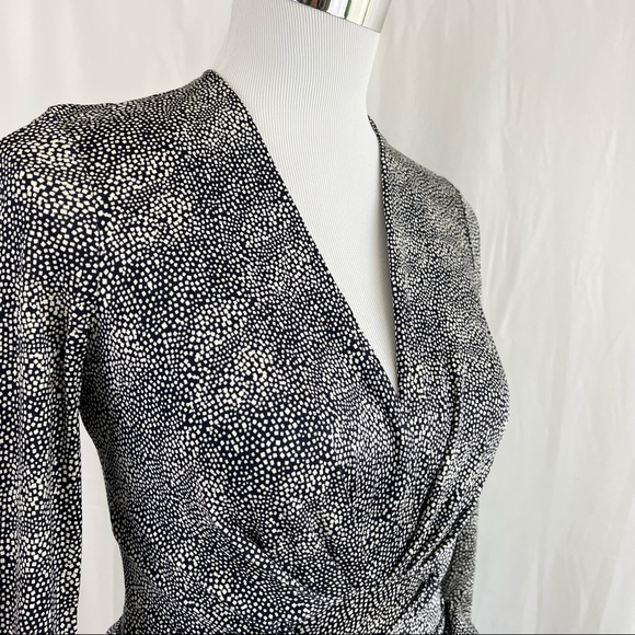 Tory Burch 100% Silk Wrap Tie Belt Dress Size XS - Picture 6 of 13